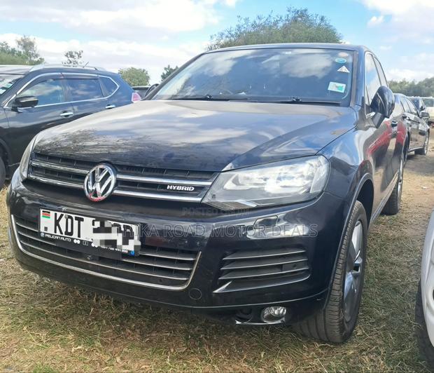 Volkswagen Touareg 2012 Black