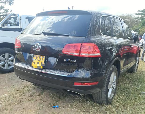 Volkswagen Touareg 2012 Black
