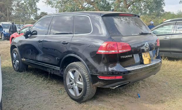 Volkswagen Touareg 2012 Black