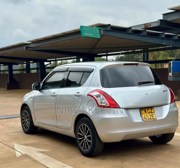 Suzuki Swift 2013 Silver