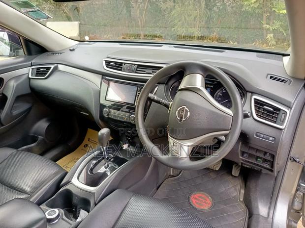 Nissan X-Trail 2015 Gray