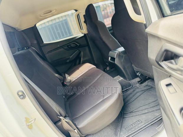 Isuzu D-MAX 2025 White