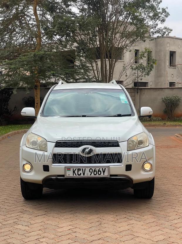 Toyota RAV4 2012