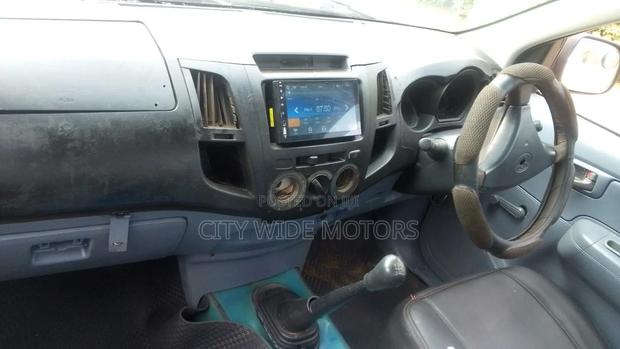 Toyota Hilux 2007 Red