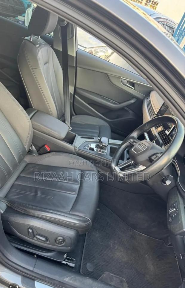 Audi A4 2021 Gray