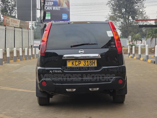 Nissan X-Trail 2010 Black