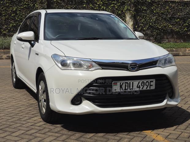 Toyota Axio 2017 White