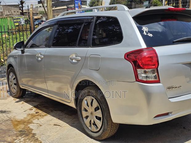 Toyota Corolla Fielder 2014 Silver