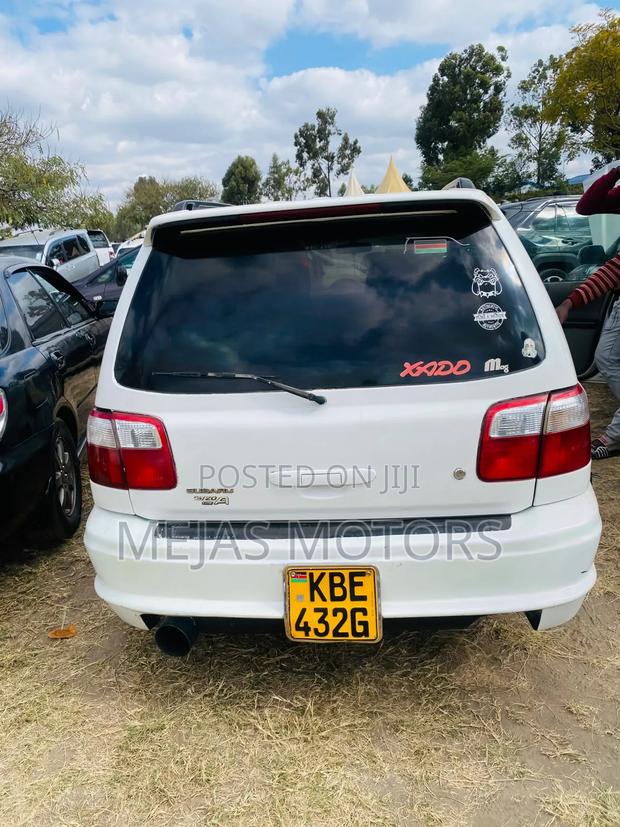 Subaru Forester 2001 White