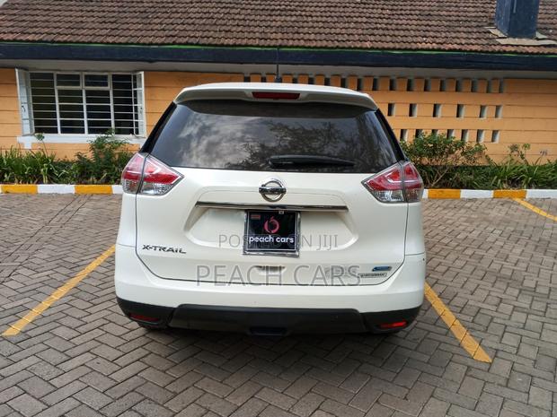Nissan X-Trail 2015 White