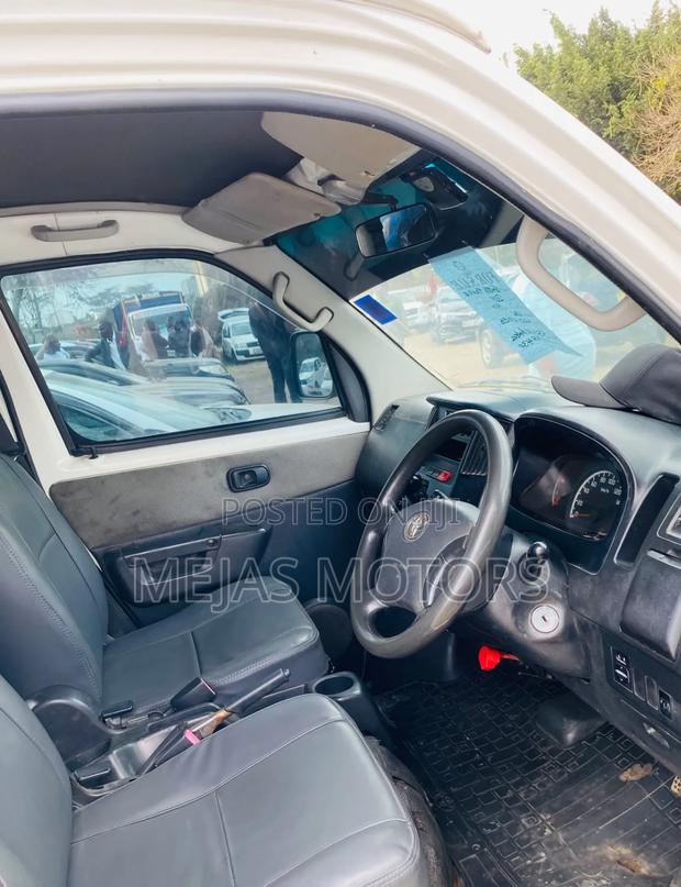 Toyota TownAce 2010 White