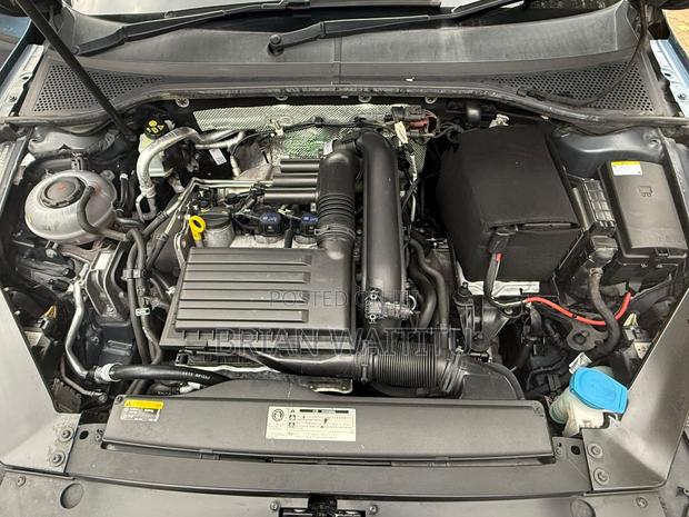 Volkswagen Passat 2018 Blue
