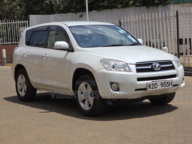 Toyota RAV4 2014 White