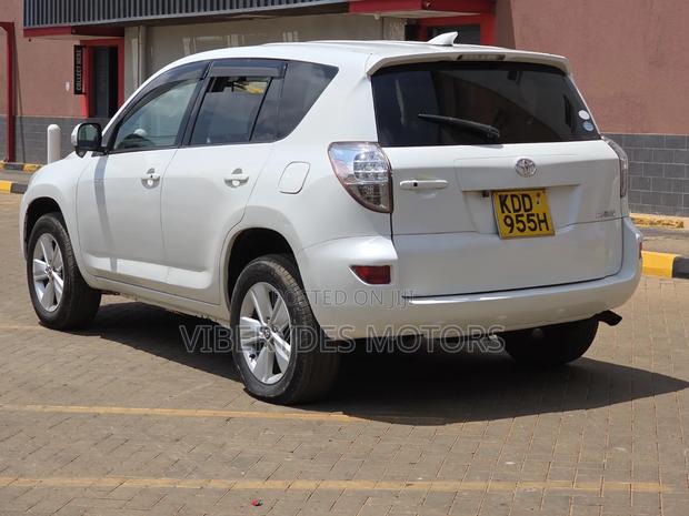 Toyota RAV4 2014 White
