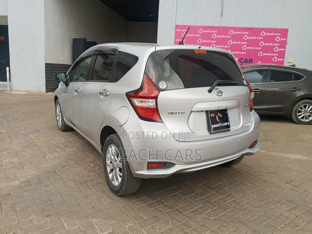 Nissan Note 2018 Silver