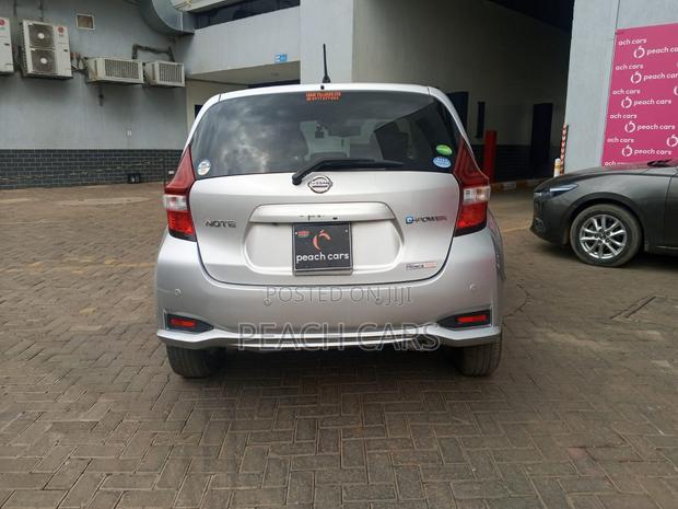 Nissan Note 2018 Silver