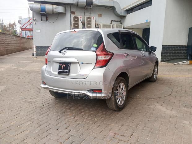 Nissan Note 2018 Silver