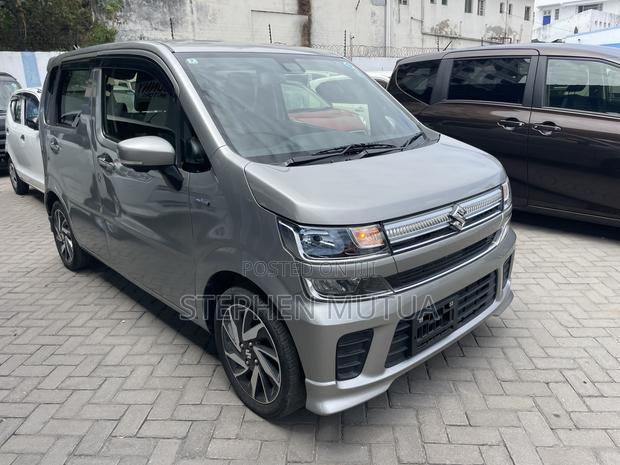 Suzuki Wagon R 2019 Silver