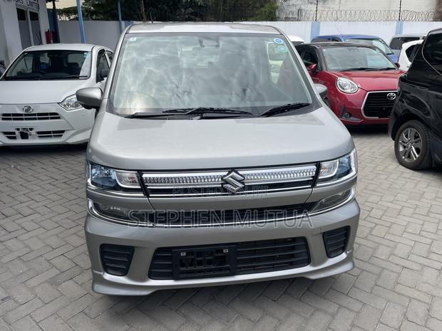 Suzuki Wagon R 2019 Silver