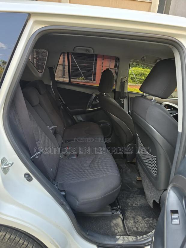 Toyota RAV4 2014 White