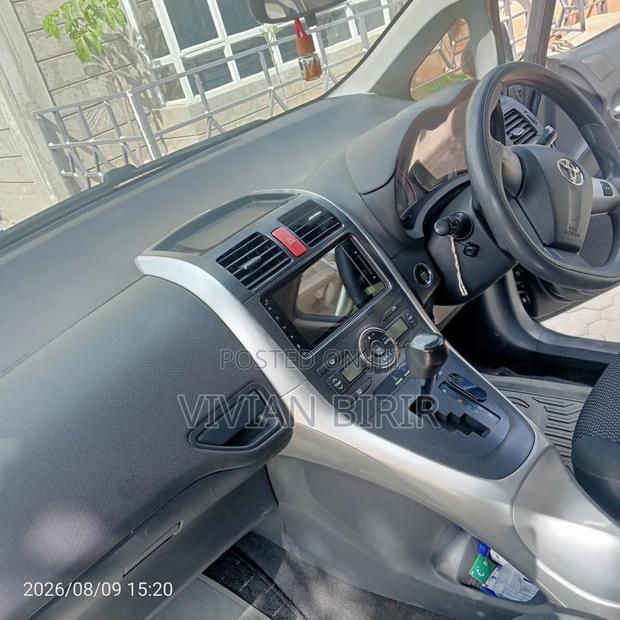 Toyota Auris 2010 Black