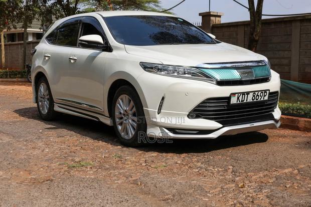 Toyota Harrier 2018 White
