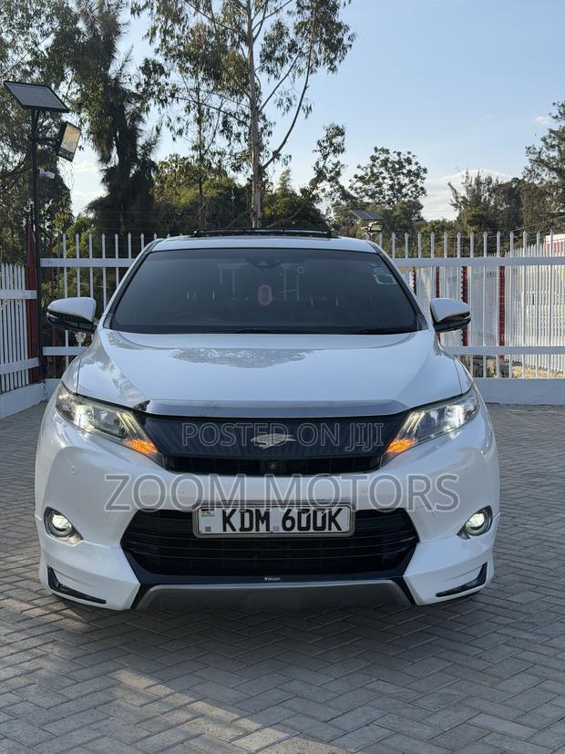 Toyota Harrier 2.0 2016 Pearl