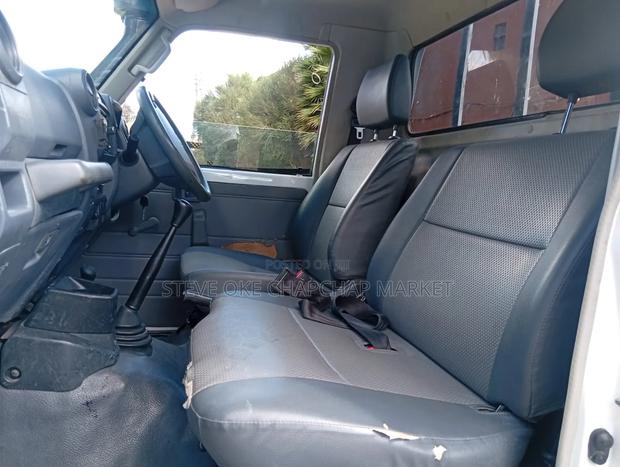Toyota Land Cruiser 79 Series 2021 Off white