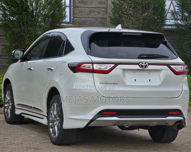 Toyota Harrier 2019 White