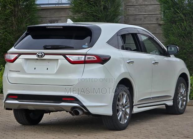 Toyota Harrier 2019 White