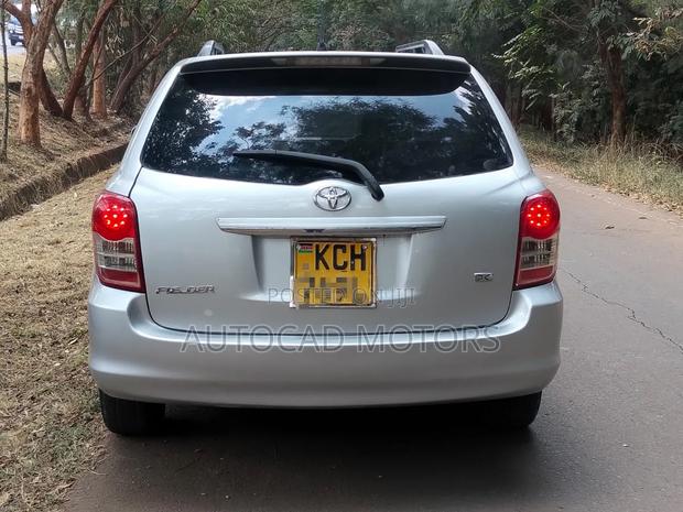 Toyota Corolla Fielder 2009 Silver