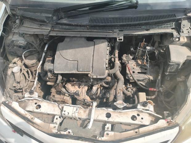 Toyota Land Cruiser 2009 Gold