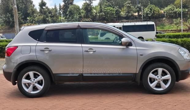 Nissan Dualis 2010 Silver
