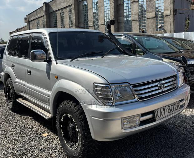 Toyota Land Cruiser Prado 2002 Silver