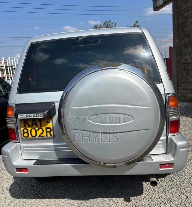 Toyota Land Cruiser Prado 2002 Silver