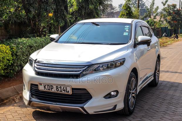 Toyota Harrier 2.0 2017 Pearl