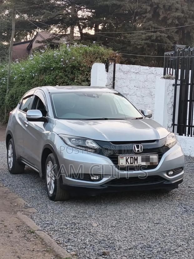 Honda Vezel 2016 Silver