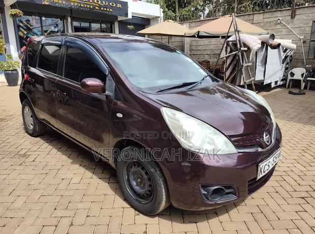 Nissan Note 2011 Burgundy