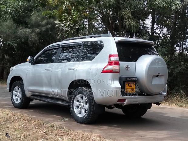 Toyota Land Cruiser Prado 2013 Silver