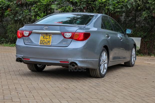 Toyota Mark X 2012 Gray