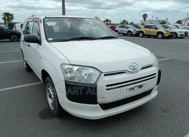 Toyota Probox 1.5 DX Comfort 2WD 2020 Pearl