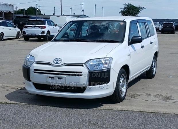 Toyota Probox 1.5 DX Comfort 2WD 2020