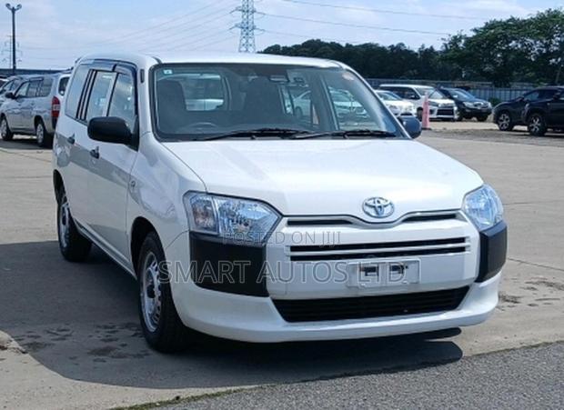 Toyota Probox 1.5 DX Comfort 2WD 2020