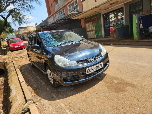Nissan Wingroad 2012 Black