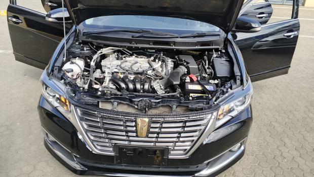 Toyota Premio 2019 Black