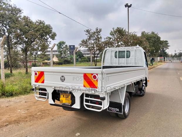 Toyota Dyna 2015 Pearl