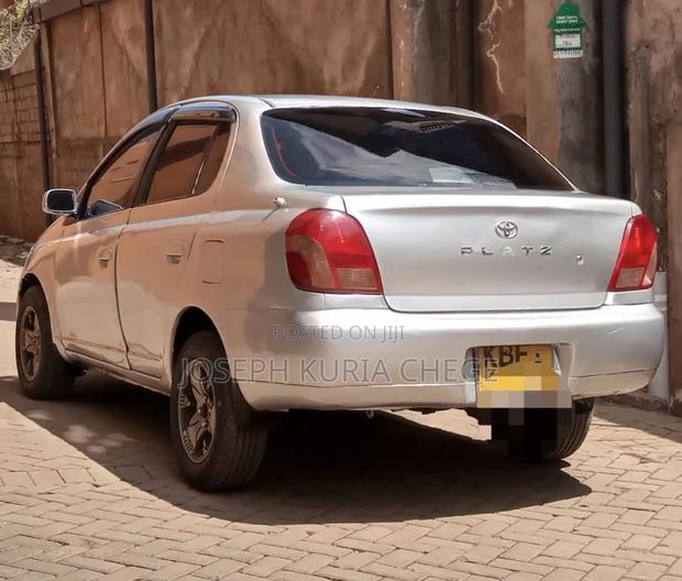 Toyota Platz 2003 Silver