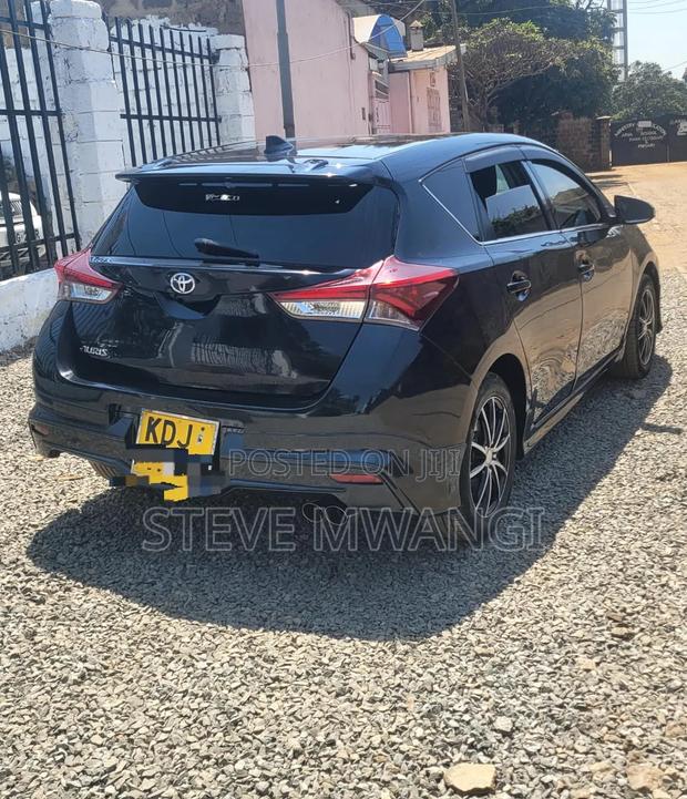 Toyota Auris 2016 Black