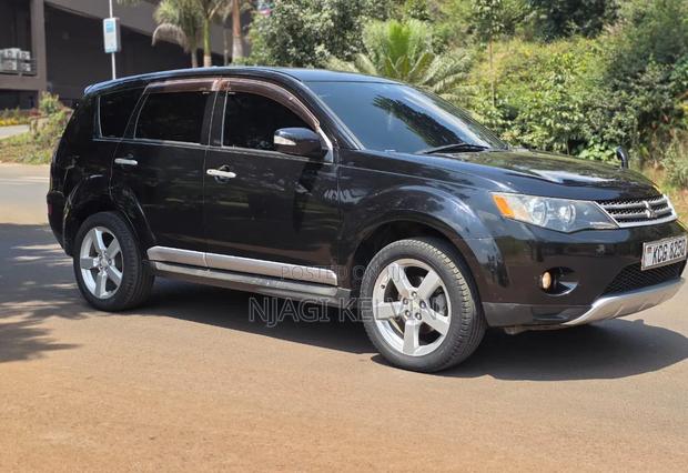 Mitsubishi Outlander 2010 Black