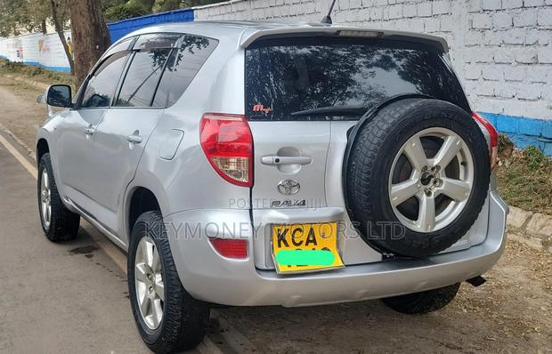 Toyota RAV4 2009 Silver